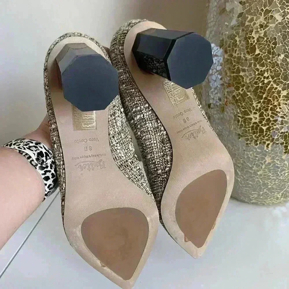 Butter Shoes Eloisee Pointed Toe Pump Size 8B - Picture 5 of 12